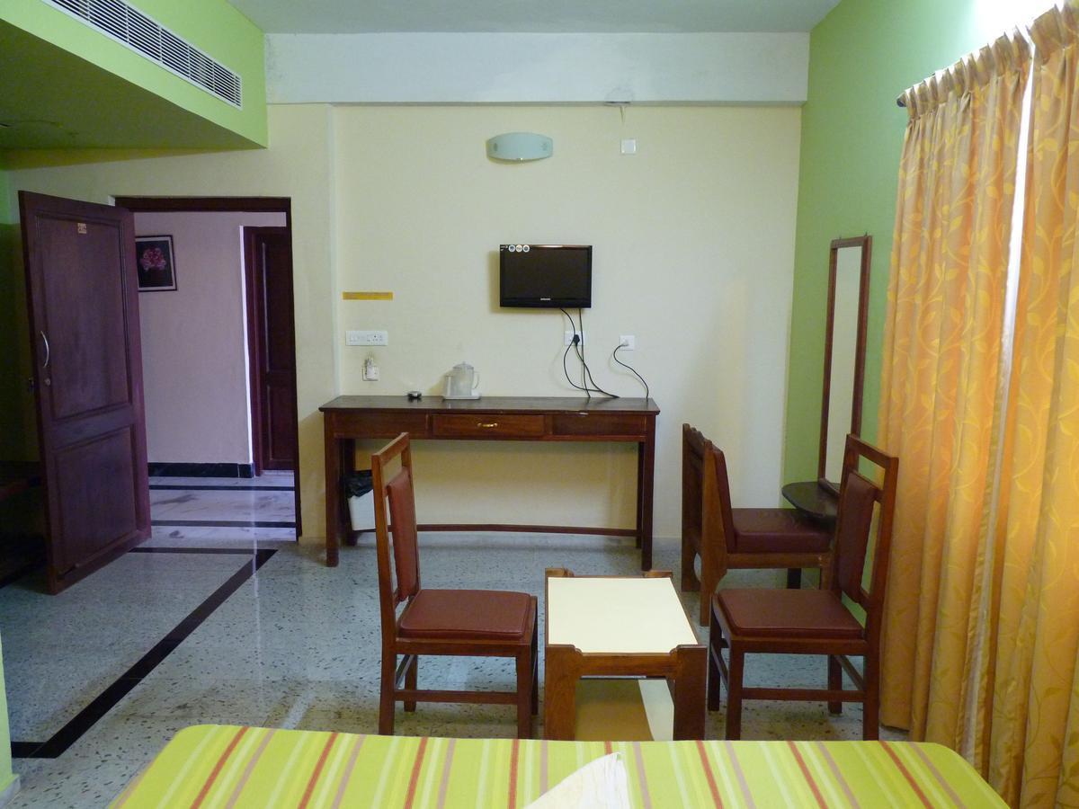 Hotel D'Europe Pondichéry Extérieur photo